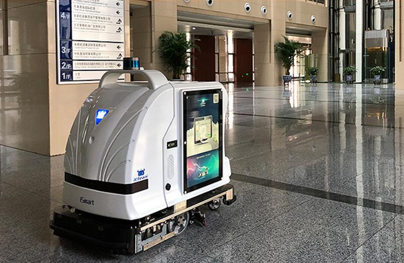 Automatic lobby mopping robot