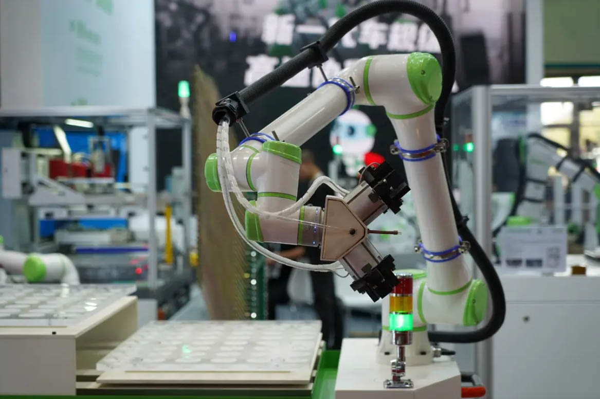 cobot price