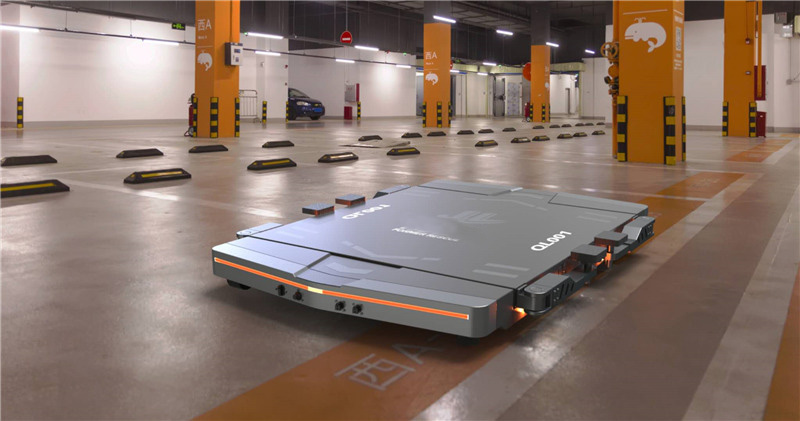 Car Moving AMR Robot